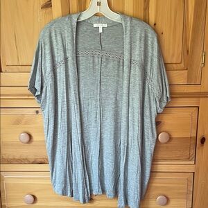 Maurices Light Gray Women's short sleeved cardigan